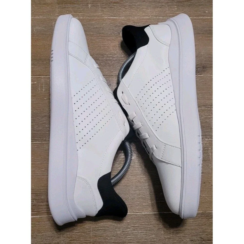 Rockport men tristen